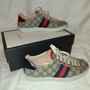 Gucci Shoe's